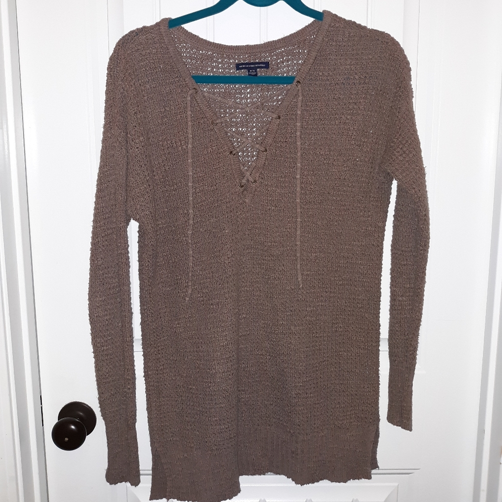 American Eagle brown sweater